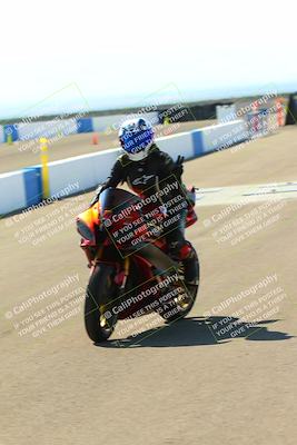 media/Sep-20-2025-TrackDaz (Sat) [[27f0cde673]]/Around the Pits/